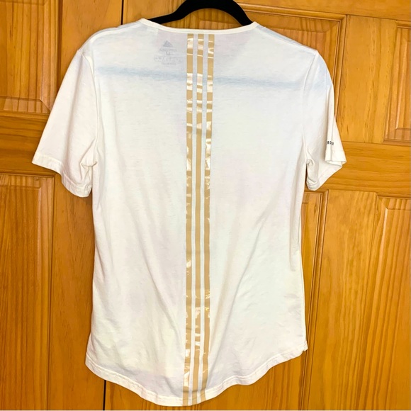 Adidas cream tan stripe athletic shirt, size Medium - Picture 1 of 4